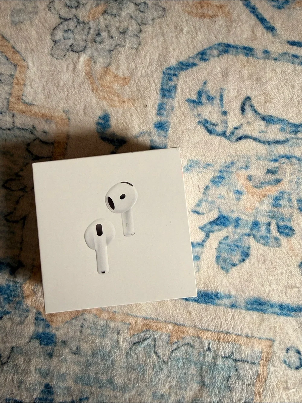 Apple White True Wireless Earbuds with Charging Case